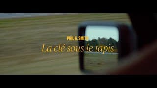 La clé sous le tapis